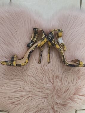 Brand New LILIANA STILETTO SANDALS-6.5